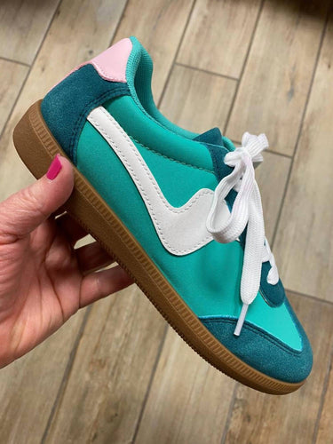 Outwoods - Women's Great-1 Sneakers