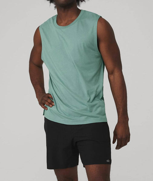 【Alo Yoga】The Triumph Muscle Tank タンクトップ ロゴ The Triumph Muscle Tank - Athletic Heather Grey | ALO